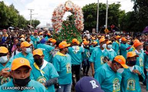 Entre fe y tradición Santo Domingo recorre las calles de Managua
