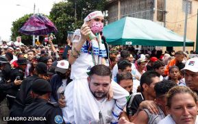 Entre fe y tradición Santo Domingo recorre las calles de Managua