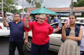 Espectacular desfile hípico por las calles de Managua