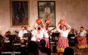 ¡Qué Viva Managua!: Música, Alegría, Danzas y Colorido