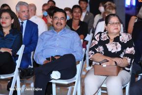 ¡Qué Viva Managua!: Música, Alegría, Danzas y Colorido