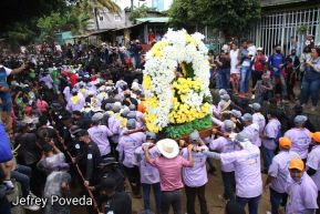 Peregrinaje de Santo Domingo de Guzmán rumbo a Las Sierritas