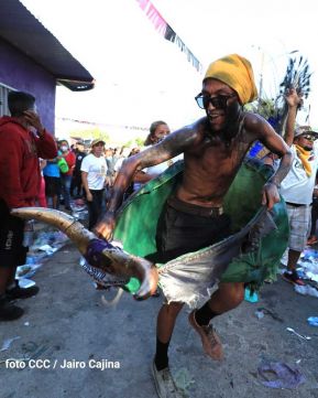 Peregrinaje de Santo Domingo de Guzmán rumbo a Las Sierritas