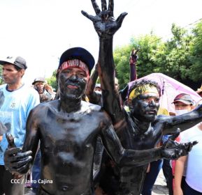Peregrinaje de Santo Domingo de Guzmán rumbo a Las Sierritas