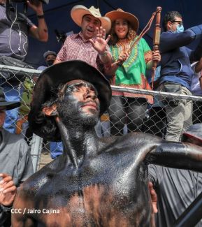 Peregrinaje de Santo Domingo de Guzmán rumbo a Las Sierritas
