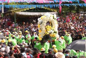 Peregrinaje de Santo Domingo de Guzmán rumbo a Las Sierritas