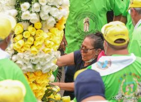 Peregrinaje de Santo Domingo de Guzmán rumbo a Las Sierritas