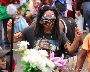 Peregrinaje de Santo Domingo de Guzmán rumbo a Las Sierritas