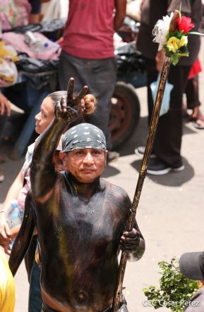 Peregrinaje de Santo Domingo de Guzmán rumbo a Las Sierritas