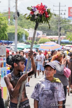 Peregrinaje de Santo Domingo de Guzmán rumbo a Las Sierritas