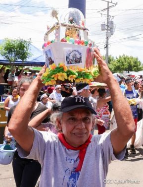 Peregrinaje de Santo Domingo de Guzmán rumbo a Las Sierritas