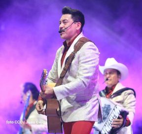 Los Tigres del Norte en Nicaragua: Los Jefes de Jefes en Concierto