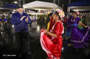Desfile Patrio 2022 desde la Avenida de Bolívar a Chávez