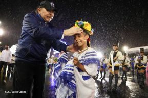 Desfile Patrio 2022 desde la Avenida de Bolívar a Chávez