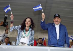 Desfile Patrio 2022 desde la Avenida de Bolívar a Chávez