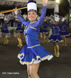 Desfile Patrio 2022 desde la Avenida de Bolívar a Chávez