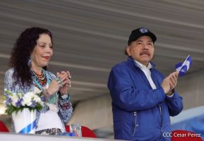 Desfile Patrio 2022 desde la Avenida de Bolívar a Chávez