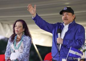 Desfile Patrio 2022 desde la Avenida de Bolívar a Chávez
