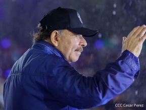 Desfile Patrio 2022 desde la Avenida de Bolívar a Chávez