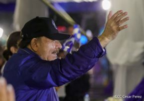 Desfile Patrio 2022 desde la Avenida de Bolívar a Chávez