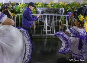 Desfile Patrio 2022 desde la Avenida de Bolívar a Chávez