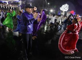 Desfile Patrio 2022 desde la Avenida de Bolívar a Chávez