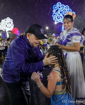 Desfile Patrio 2022 desde la Avenida de Bolívar a Chávez