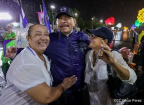 Desfile Patrio 2022 desde la Avenida de Bolívar a Chávez