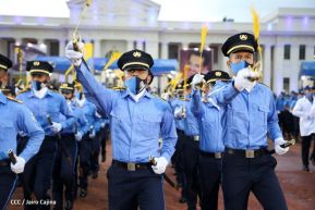 Presidente Daniel Ortega y Vicepresidenta Rosario Murillo presidieron acto del 43 Aniversario de la Policía Nacional