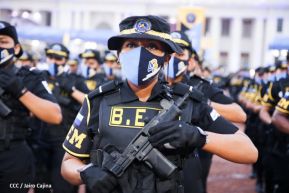 Presidente Daniel Ortega y Vicepresidenta Rosario Murillo presidieron acto del 43 Aniversario de la Policía Nacional