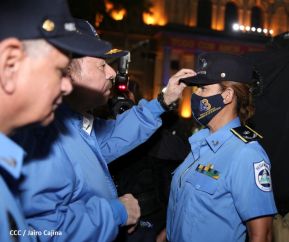 Presidente Daniel Ortega y Vicepresidenta Rosario Murillo presidieron acto del 43 Aniversario de la Policía Nacional