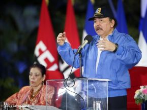 Presidente Daniel Ortega y Vicepresidenta Rosario Murillo presidieron acto del 43 Aniversario de la Policía Nacional