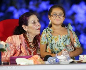 Presidente Daniel Ortega y Vicepresidenta Rosario Murillo presidieron acto del 43 Aniversario de la Policía Nacional