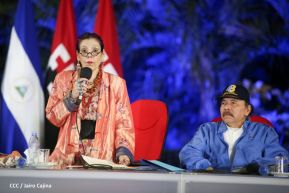 Presidente Daniel Ortega y Vicepresidenta Rosario Murillo presidieron acto del 43 Aniversario de la Policía Nacional
