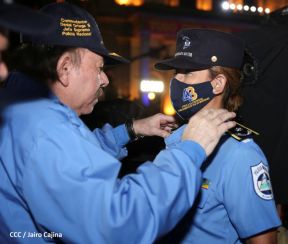 Presidente Daniel Ortega y Vicepresidenta Rosario Murillo presidieron acto del 43 Aniversario de la Policía Nacional