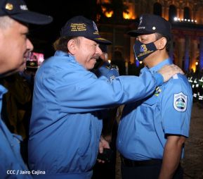 Presidente Daniel Ortega y Vicepresidenta Rosario Murillo presidieron acto del 43 Aniversario de la Policía Nacional