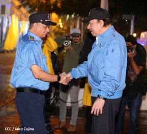 Presidente Daniel Ortega y Vicepresidenta Rosario Murillo presidieron acto del 43 Aniversario de la Policía Nacional
