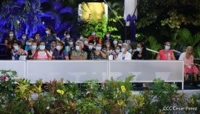 Presidente Daniel Ortega y Vicepresidenta Rosario Murillo presidieron acto del 43 Aniversario de la Policía Nacional