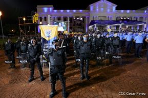 Presidente Daniel Ortega y Vicepresidenta Rosario Murillo presidieron acto del 43 Aniversario de la Policía Nacional