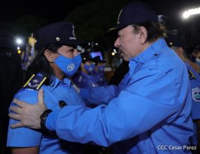 Presidente Daniel Ortega y Vicepresidenta Rosario Murillo presidieron acto del 43 Aniversario de la Policía Nacional