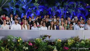 Presidente Daniel Ortega y Vicepresidenta Rosario Murillo presidieron acto del 43 Aniversario de la Policía Nacional