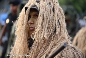 Desfile Policial "En Fuerzas de Victorias" desde la Avenida de Bolívar a Chávez