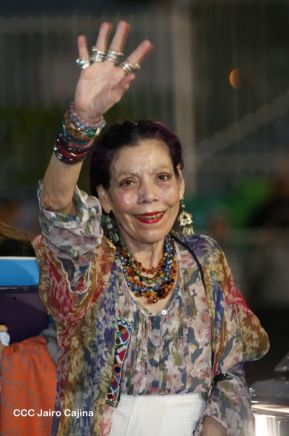 Desfile Policial "En Fuerzas de Victorias" desde la Avenida de Bolívar a Chávez