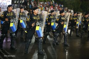 Desfile Policial "En Fuerzas de Victorias" desde la Avenida de Bolívar a Chávez