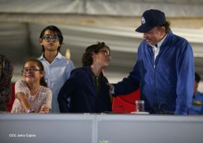 Desfile Policial "En Fuerzas de Victorias" desde la Avenida de Bolívar a Chávez