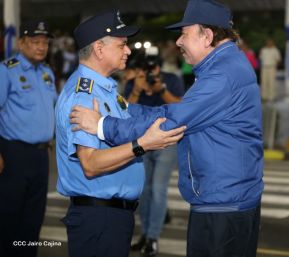Desfile Policial "En Fuerzas de Victorias" desde la Avenida de Bolívar a Chávez