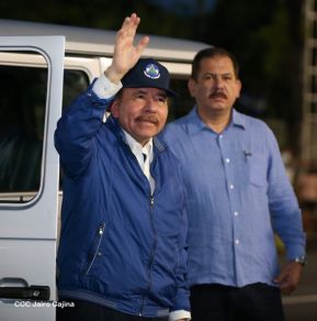 Desfile Policial "En Fuerzas de Victorias" desde la Avenida de Bolívar a Chávez