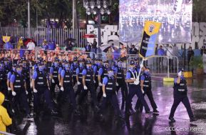 Desfile Policial "En Fuerzas de Victorias" desde la Avenida de Bolívar a Chávez