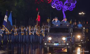 Desfile Policial "En Fuerzas de Victorias" desde la Avenida de Bolívar a Chávez