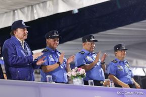 Desfile Policial "En Fuerzas de Victorias" desde la Avenida de Bolívar a Chávez
